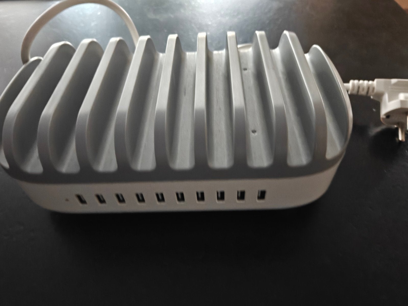 Oplaadstation met meerdere USB-poorten, Telecommunicatie, Mobiele telefoons | Telefoon-opladers, Gebruikt, Oplaadstation, Overige merken