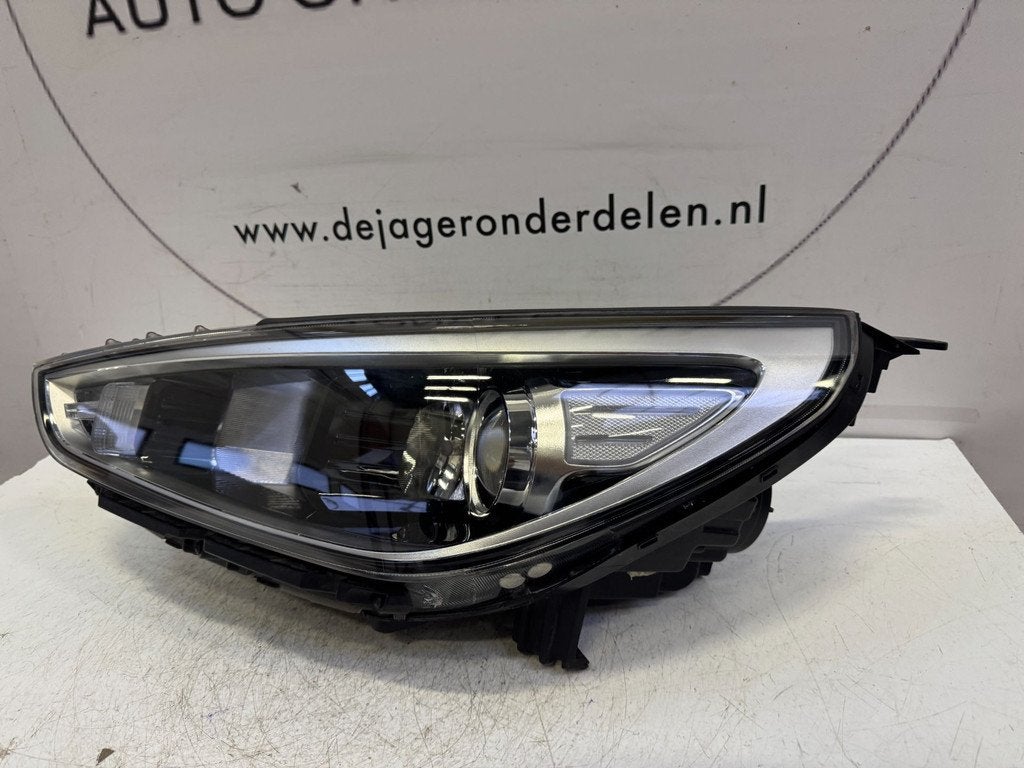 HYUNDAI I30 3 HALOGEEN LED KOPLAMP LINKS 92101-G4020 2017-, Gebruikt, Heolleung-ro 12
06797  Seoul, Ophalen of Verzenden, Info@hyundai.com
