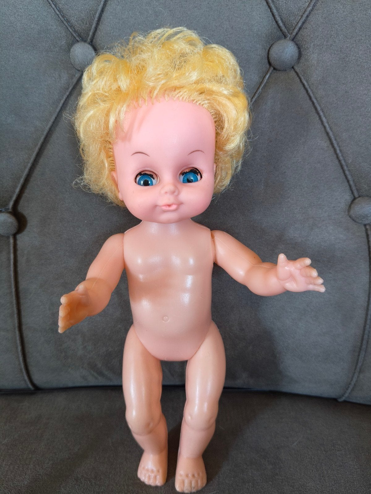 Vintage pop met slaapogen - Jaren 70/80 - Made in Hong Kong, Ophalen of Verzenden, Gebruikt, Pop