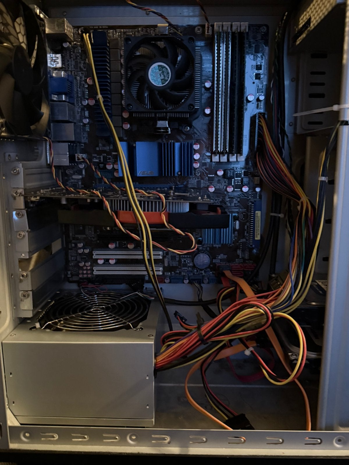 Low end gaming pc (lees tekst), Ophalen, Gebruikt, HDD, Gaming