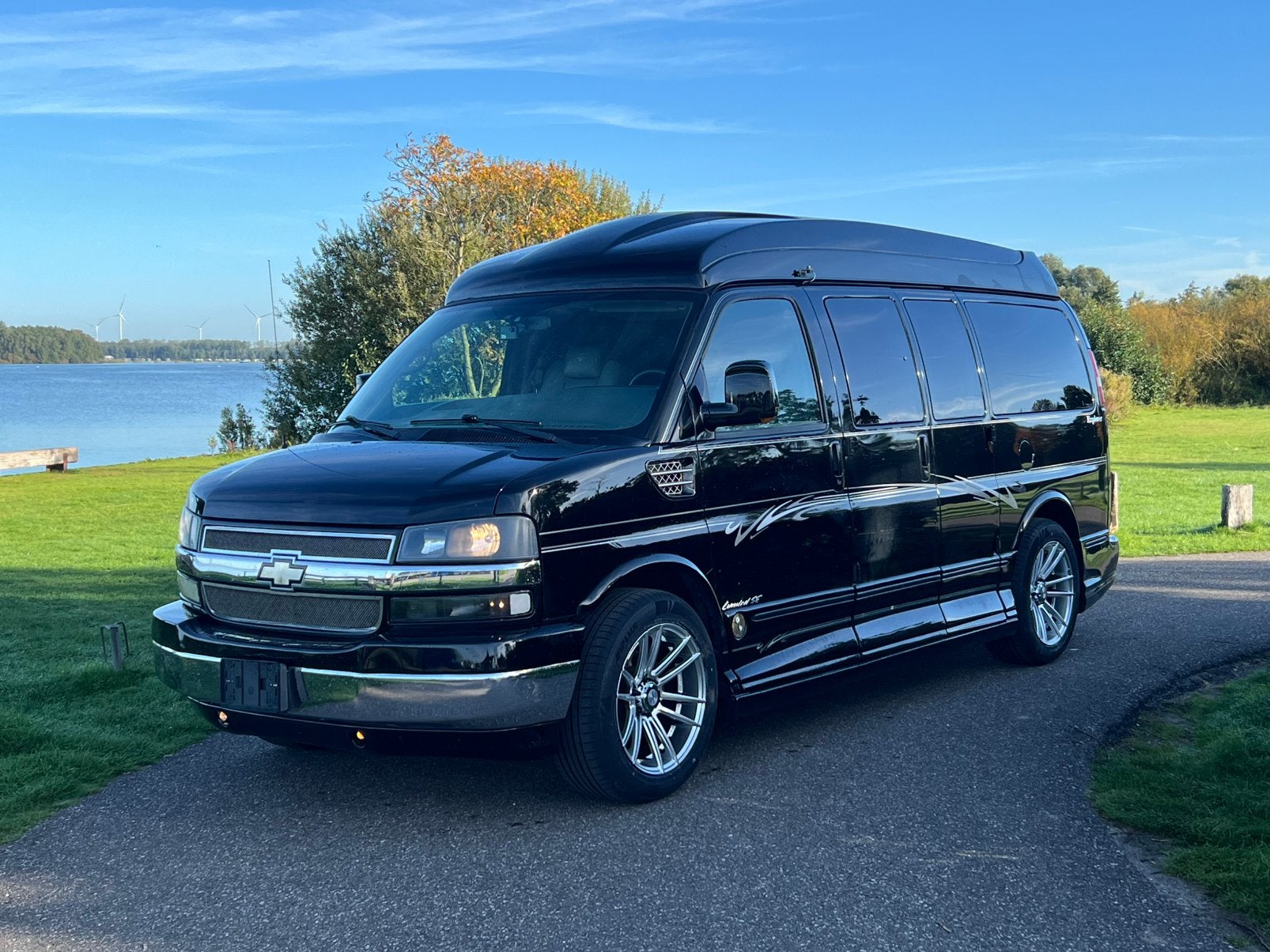 2008 Chevrolet Express Explorer Conversion Camper, Auto's, Automaat, 8 cilinders, Overige carrosserieën, Zwart