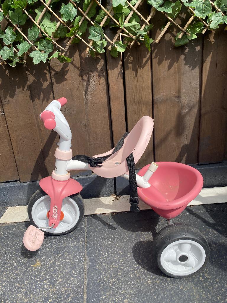 Roze driewieler kinderfiets, Ophalen, Zijwieltjes, Gebruikt, Smoby