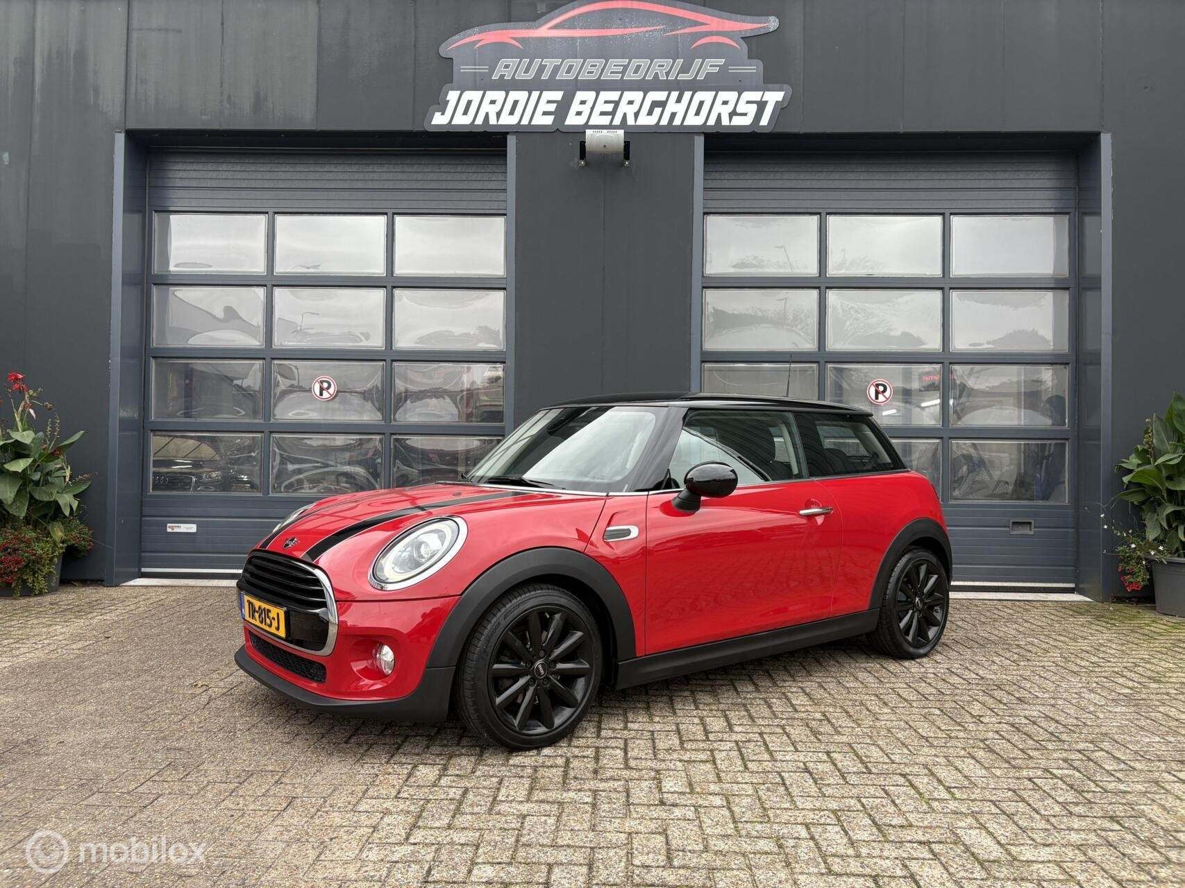 Mini Mini 1.5 Cooper Chili Automaat, Dealer onderhouden, 136 pk, Gebruikt, Euro 6