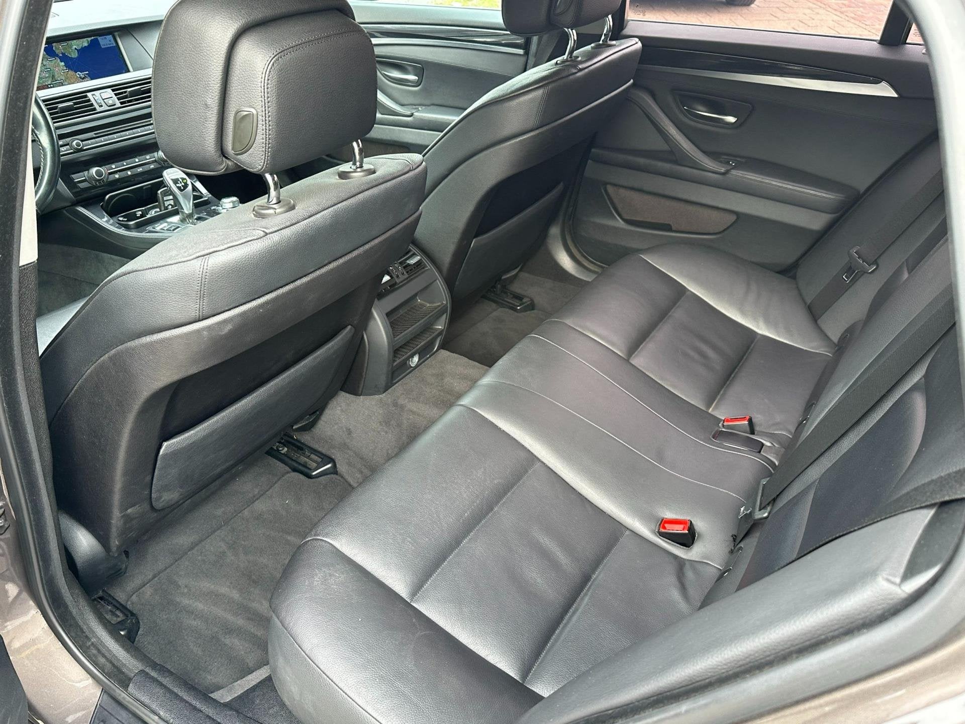 Foto 18 van BMW 5-serie Touring 520i High Executive