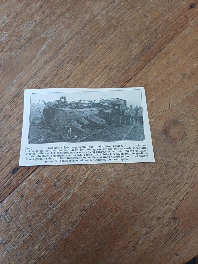 Knipsel spoorwegongeluk Leiden 1914, Ophalen of Verzenden, Gebruikt, Tram, Kaart of Prent