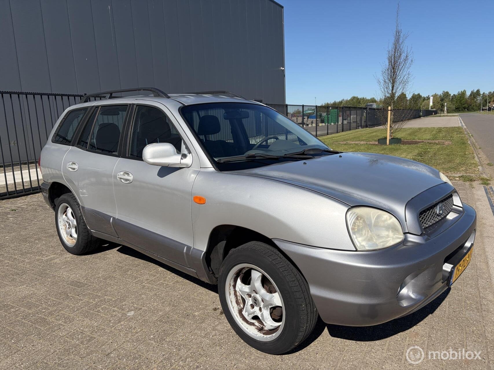 Hyundai Santa Fe 2.0i-16V, Voorwielaandrijving, Gebruikt, 4 cilinders, 2000 kg