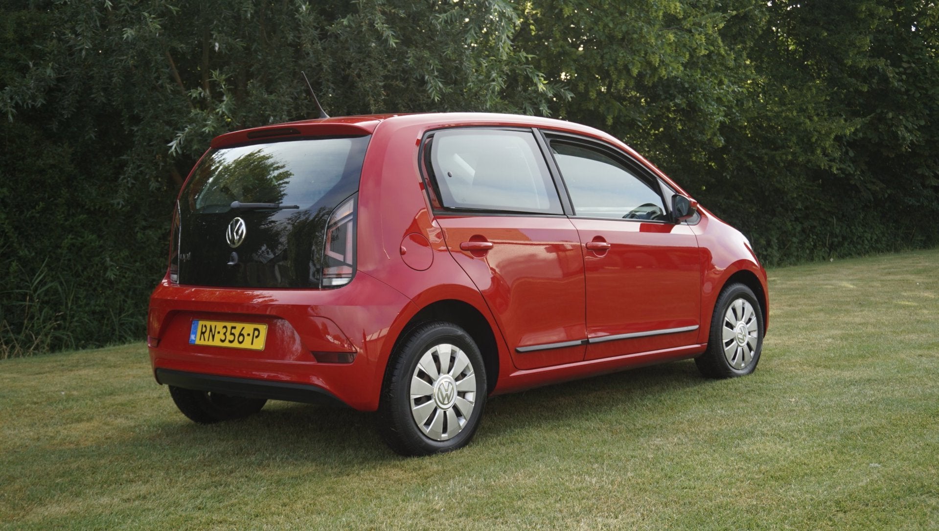 Volkswagen Up! 1.0 BMT move up! 5 drs Airco blue tooth, Auto's, Voorwielaandrijving, Stof, Gebruikt, Origineel Nederlands