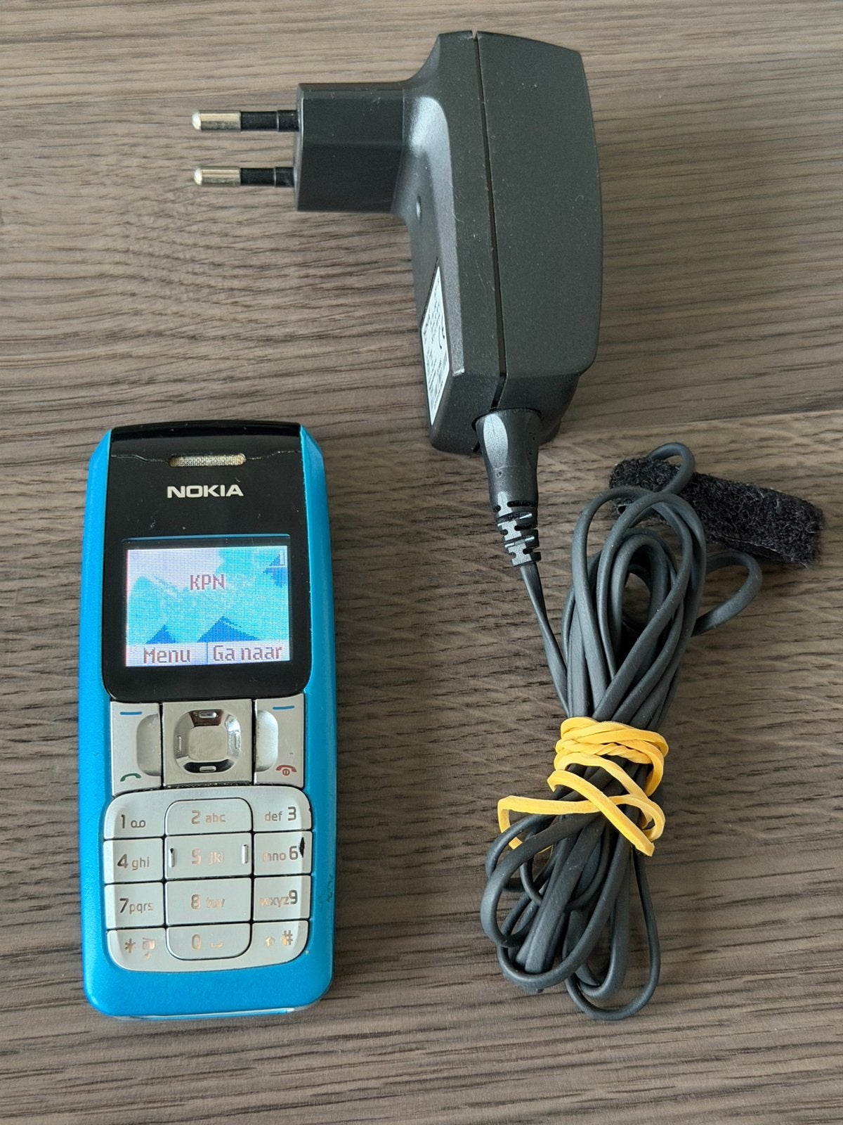 Nokia 2310 KPN plus lader, Ophalen of Verzenden, Zo goed als nieuw, Blauw