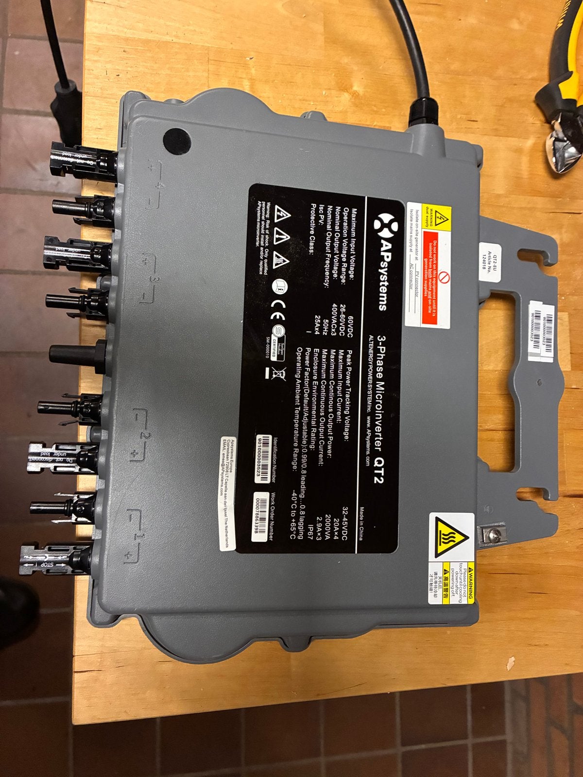 APSystems 3-Fase Micro-omvormer QT2 - Nieuw en Ongebruikt, Doe-het-zelf en Verbouw, Ophalen of Verzenden, Nieuw, Overige typen