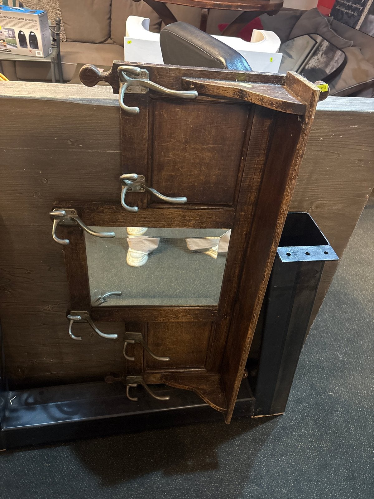 Antieke houten kapstok met spiegel en haken, Ophalen