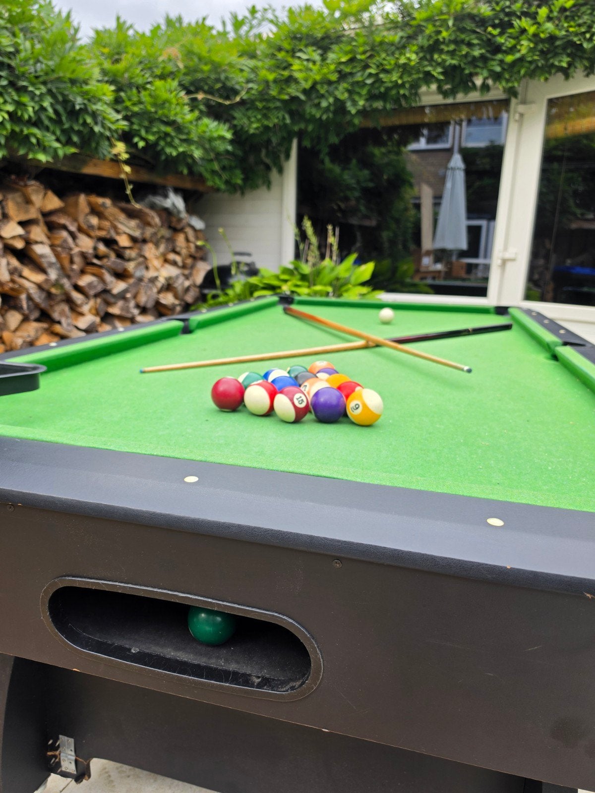 Zwarte pooltafel met zwenkwielen 7ft met groen laken en chro, Sport en Fitness, Ophalen, Gebruikt, Pooltafel