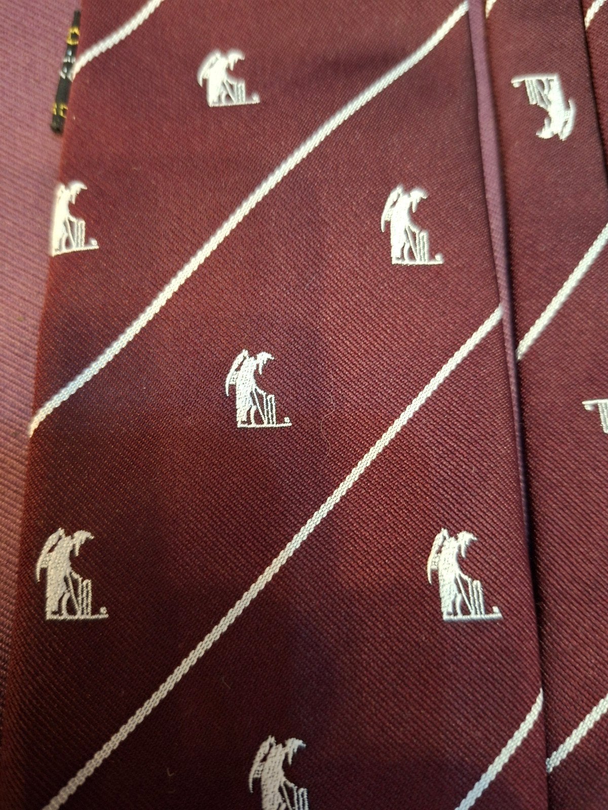 TUDOR TIES Vintage Stropdas met Cricket Motief, Ophalen of Verzenden, Zo goed als nieuw, TUDOR TIES, Met patroon