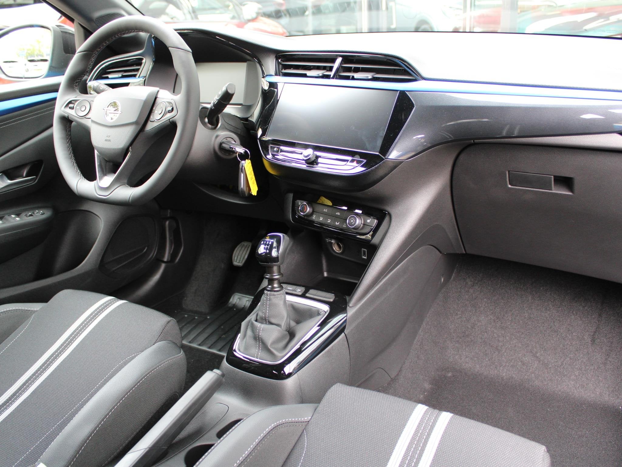 Opel Corsa 1.2 Turbo Yes VOORRAAD KORTING, Auto's, Opel, Voorwielaandrijving, 12 maanden, Stof, Euro 6