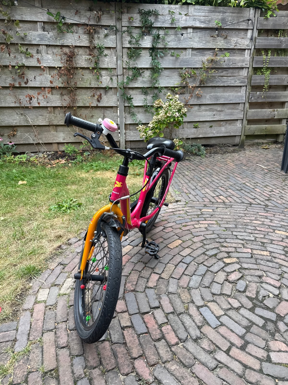 Pegasus Kinderfiets Roze/Oranje - 18 inch, Fietsen en Brommers, Ophalen, Gebruikt, Terugtraprem, 16 tot 20 inch