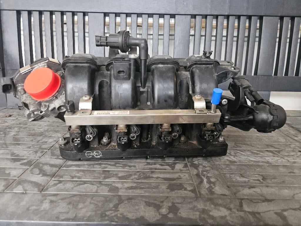 Inlaatspruitstuk Opel Corsa OEM 5563664 / 55562260, Auto-onderdelen, Ophalen of Verzenden, Gebruikt, Opel