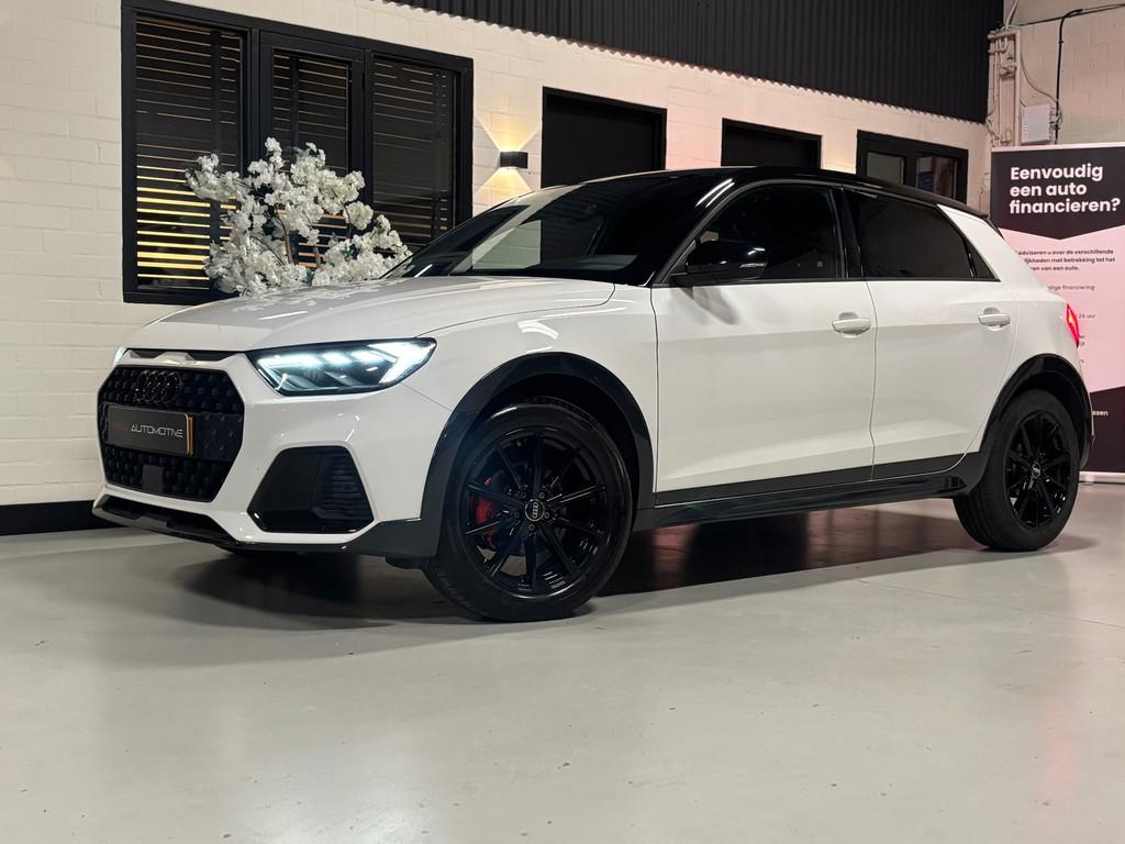 Audi A1 citycarver 30 TFSI S-Line |Sfeer|Leder|Xenon|Matrix|, Auto's, Audi, Zwart, Wit, Bedrijf, 3 cilinders