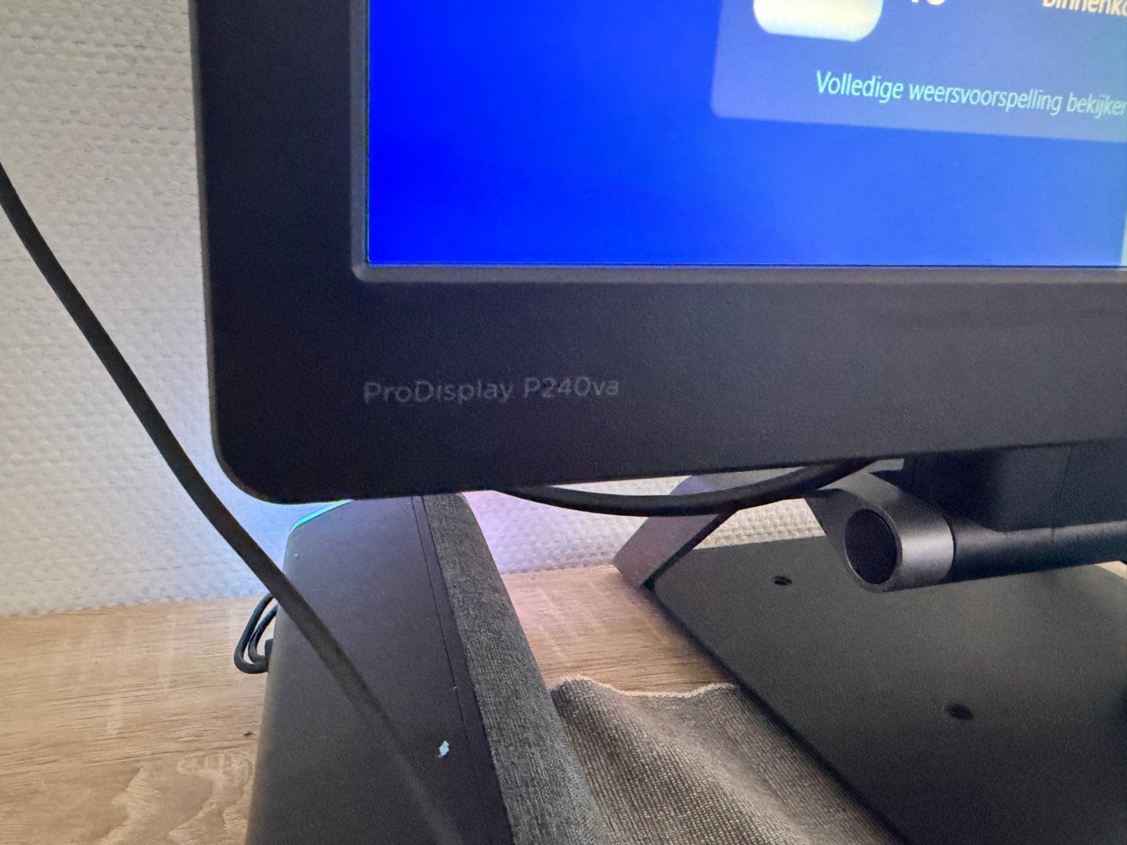 Foto 4 van HP ProDisplay P240va Monitor - Full HD VA-paneel