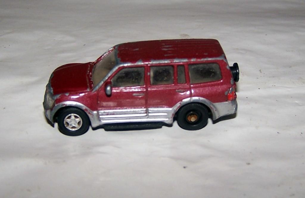Heel klein model Misubishi Pajero. Izgs., Ophalen of Verzenden, Zo goed als nieuw, Auto