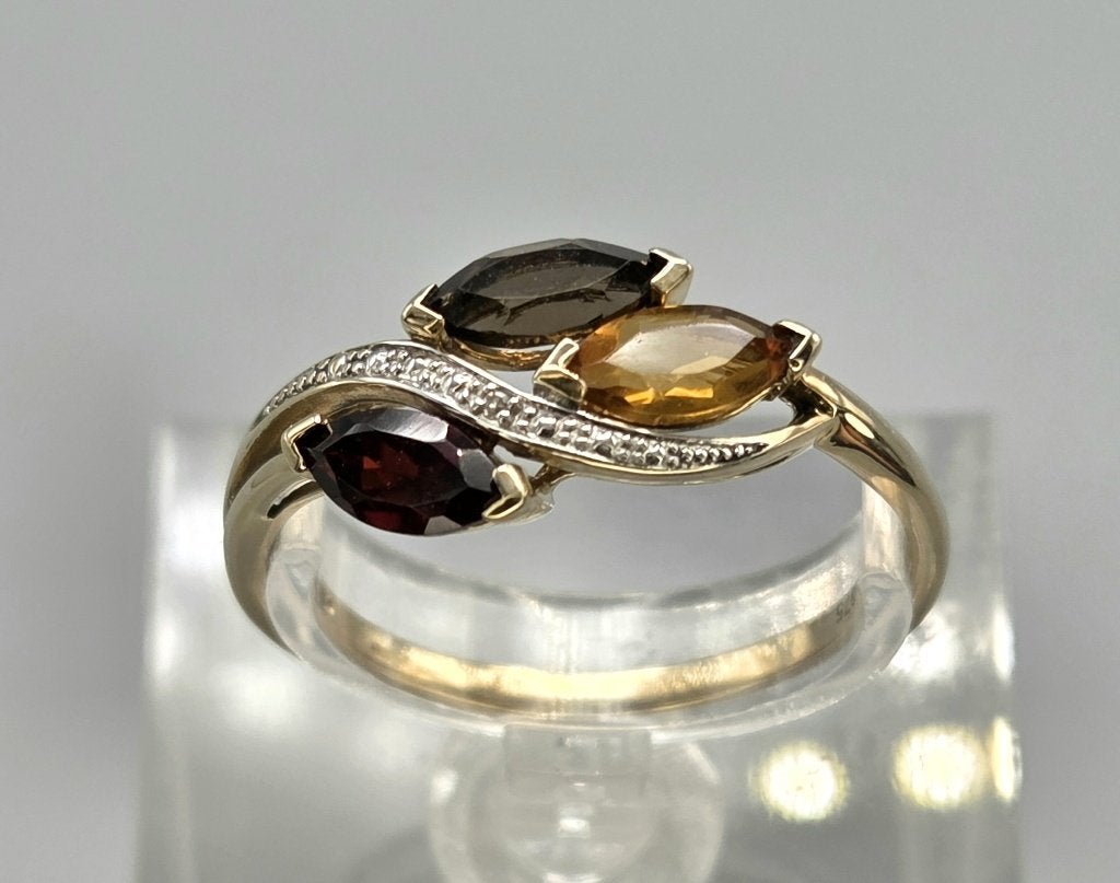 Gouden Vintage ring met edelstenen  diamant. 2026/632, Ophalen of Verzenden, Goud, Ring, Met edelsteen