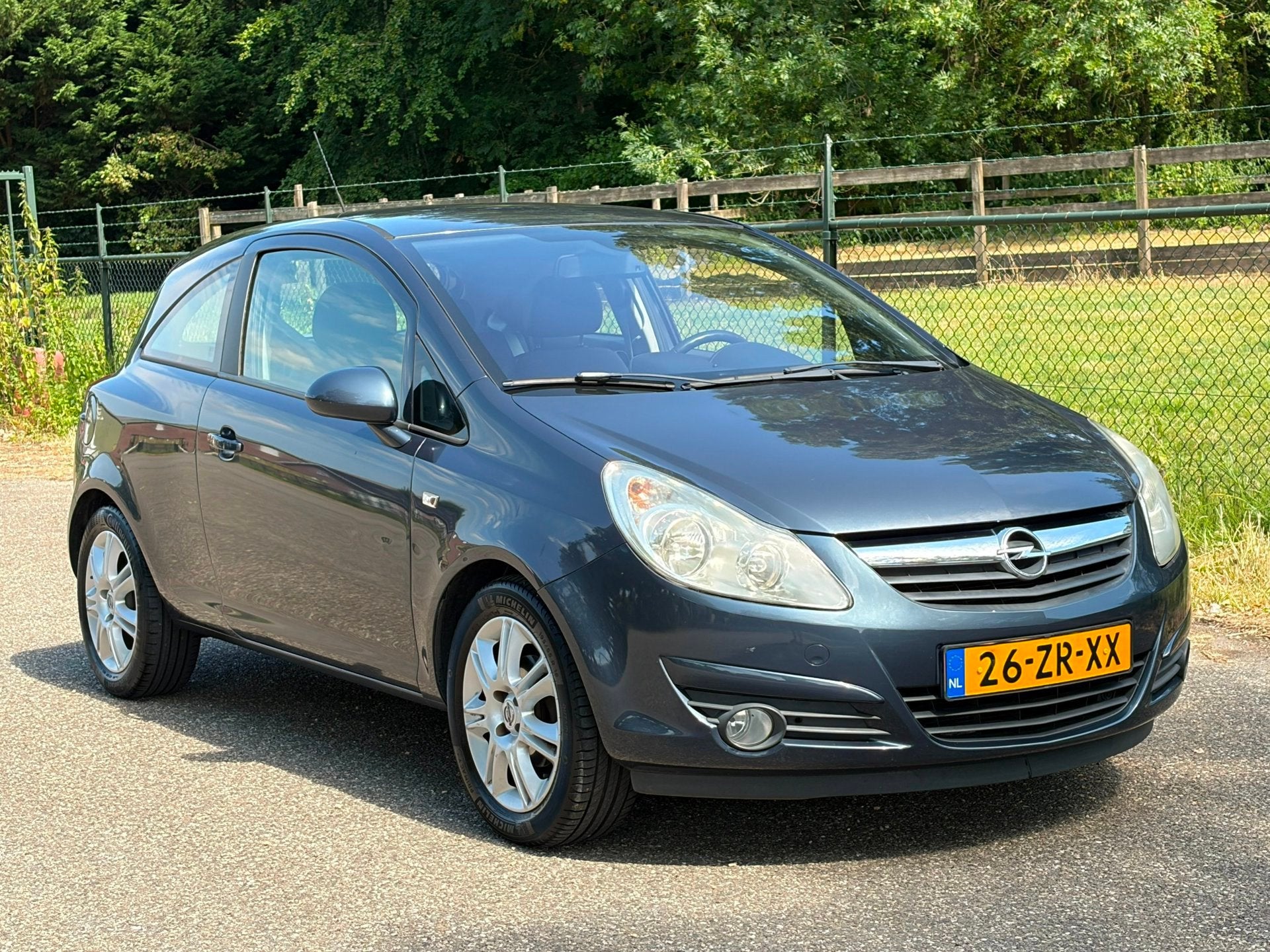 Opel Corsa 1.2-16V Cosmo /Airco/, Voorwielaandrijving, 450 kg, 1229 cc, Origineel Nederlands