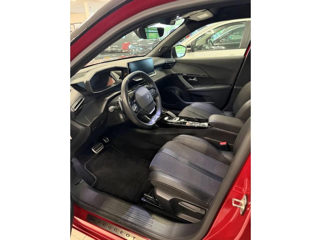 Peugeot 2008 1.2 PureTech GT-Line 130pk - Panor € 15.950,0, Automaat, Gebruikt, 1199 cc, Leder en Stof