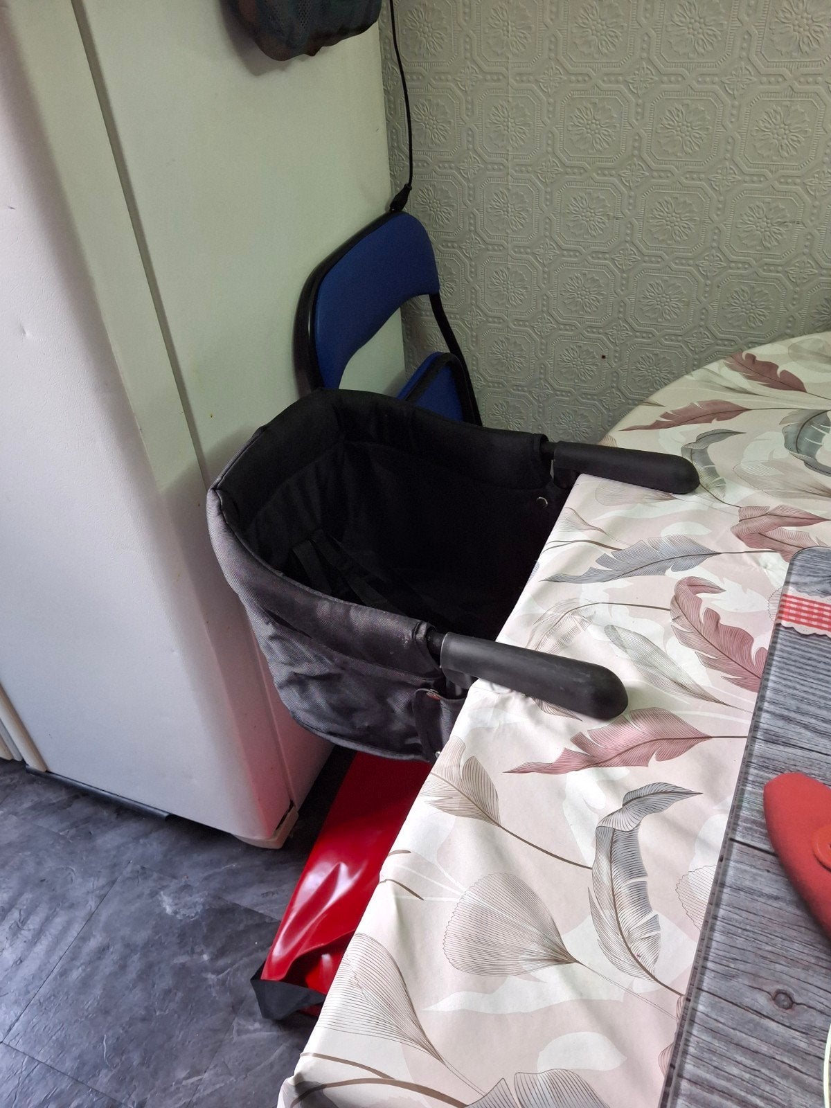 Boncy Inklapbare Eetstoel Baby - Aanschuifbaar, Kinderen en Baby's, Ophalen of Verzenden, Gebruikt, Overige typen, Aanschuifbaar
