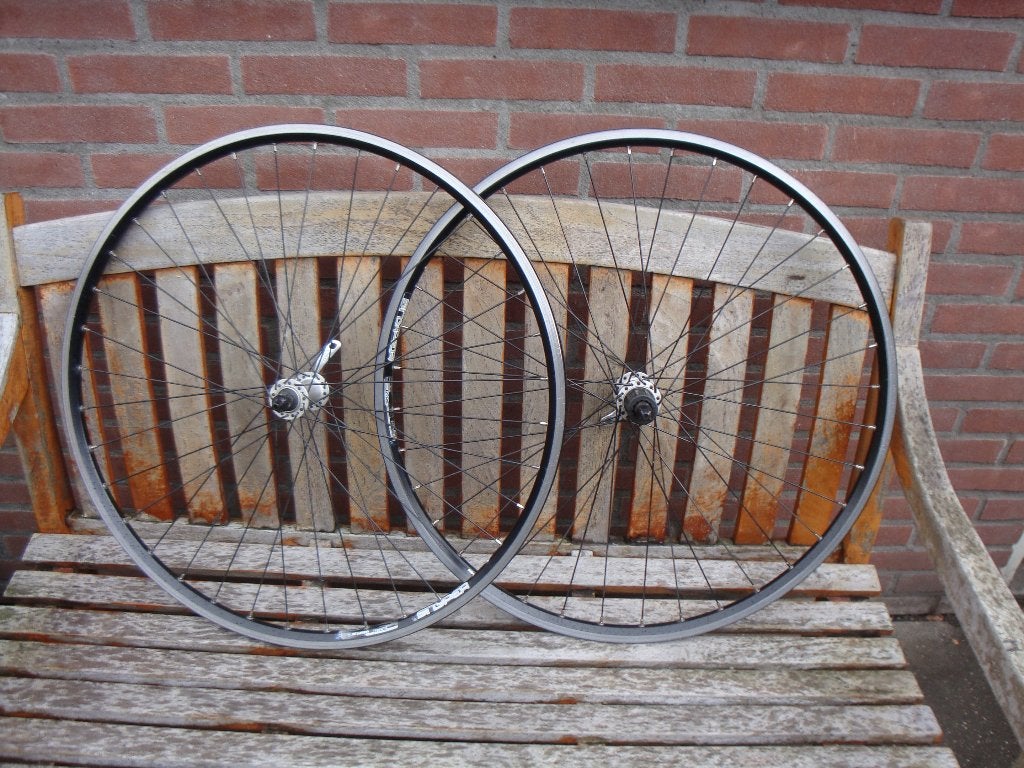 nette set wielen 28 inch voor velgremmen, Fietsen en Brommers, Fietsonderdelen, Gebruikt, Batavus, Toerfiets, Aluminium