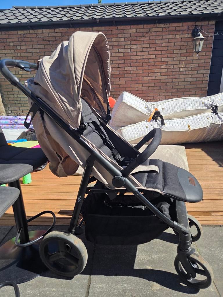 Buggy van Novi, Ophalen