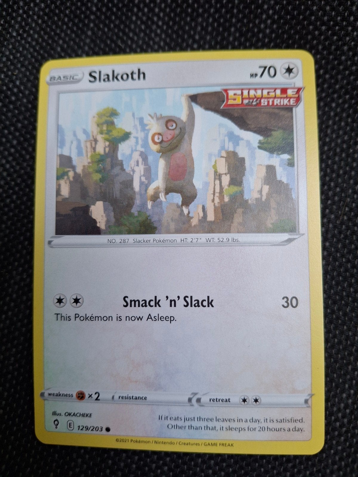 Slakoth Pokémon Kaart - Single Strike - Zo goed als nieuw, Ophalen of Verzenden, Zo goed als nieuw, Losse kaart