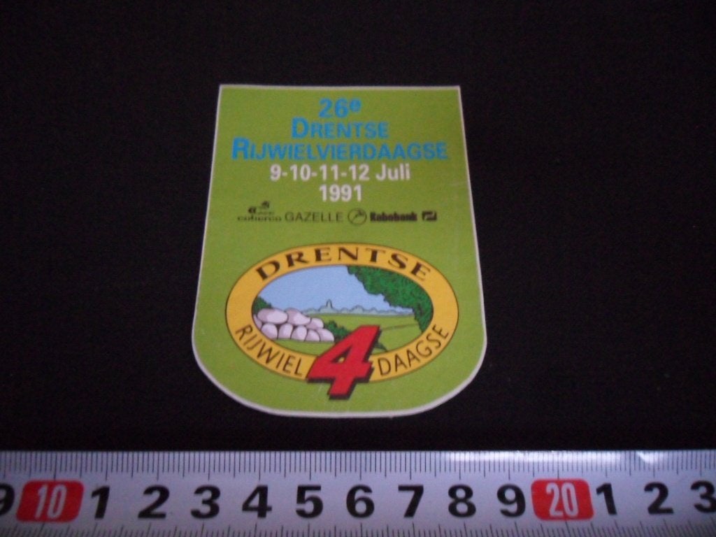 sticker 26e Drentse Rijwielvierdaagse 1991 Gazelle Coberco, Verzamelen, Ophalen of Verzenden, Zo goed als nieuw