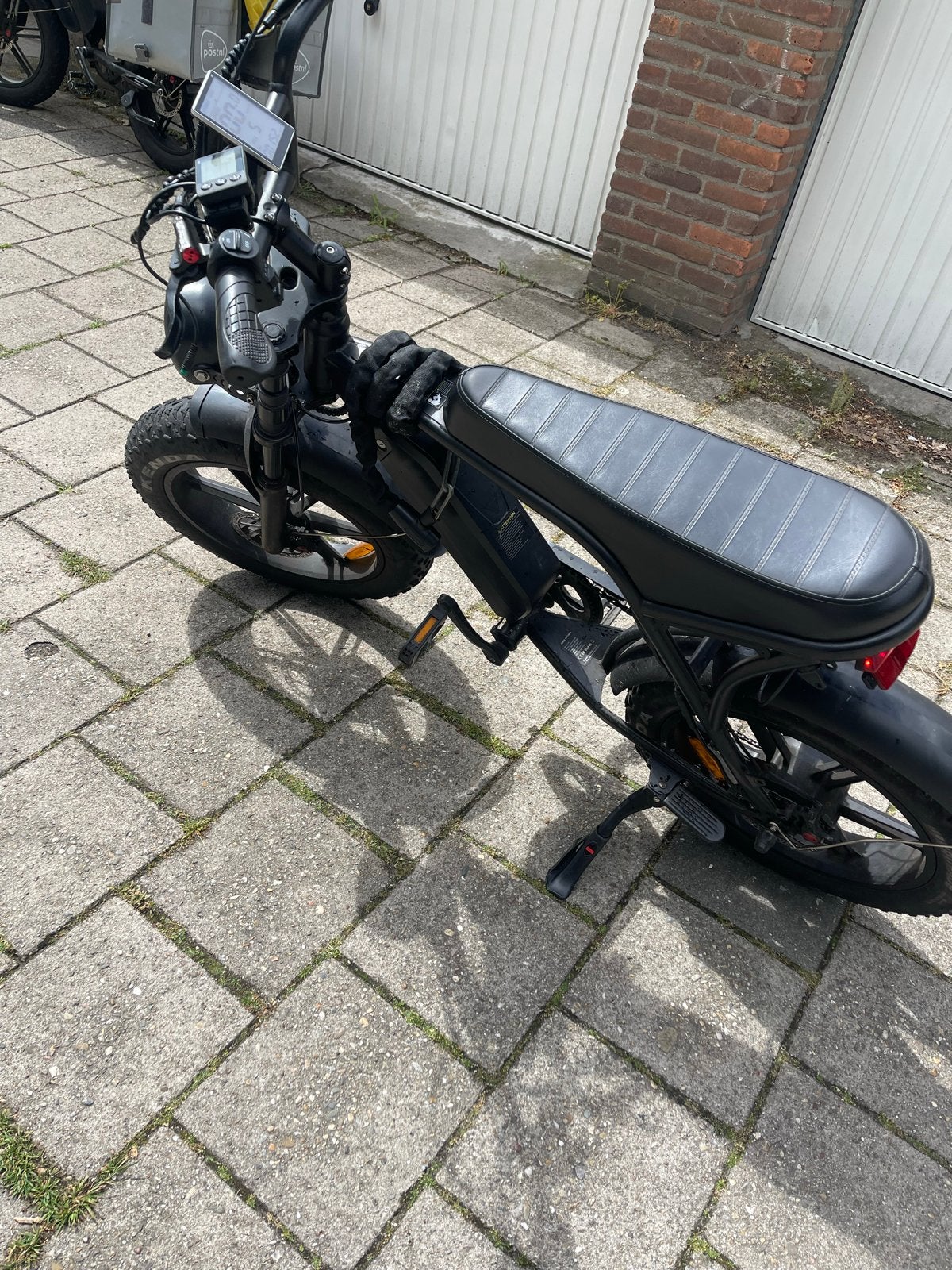 E-bike met defect pedaal en lekke band, Ophalen, Gebruikt, Overige merken