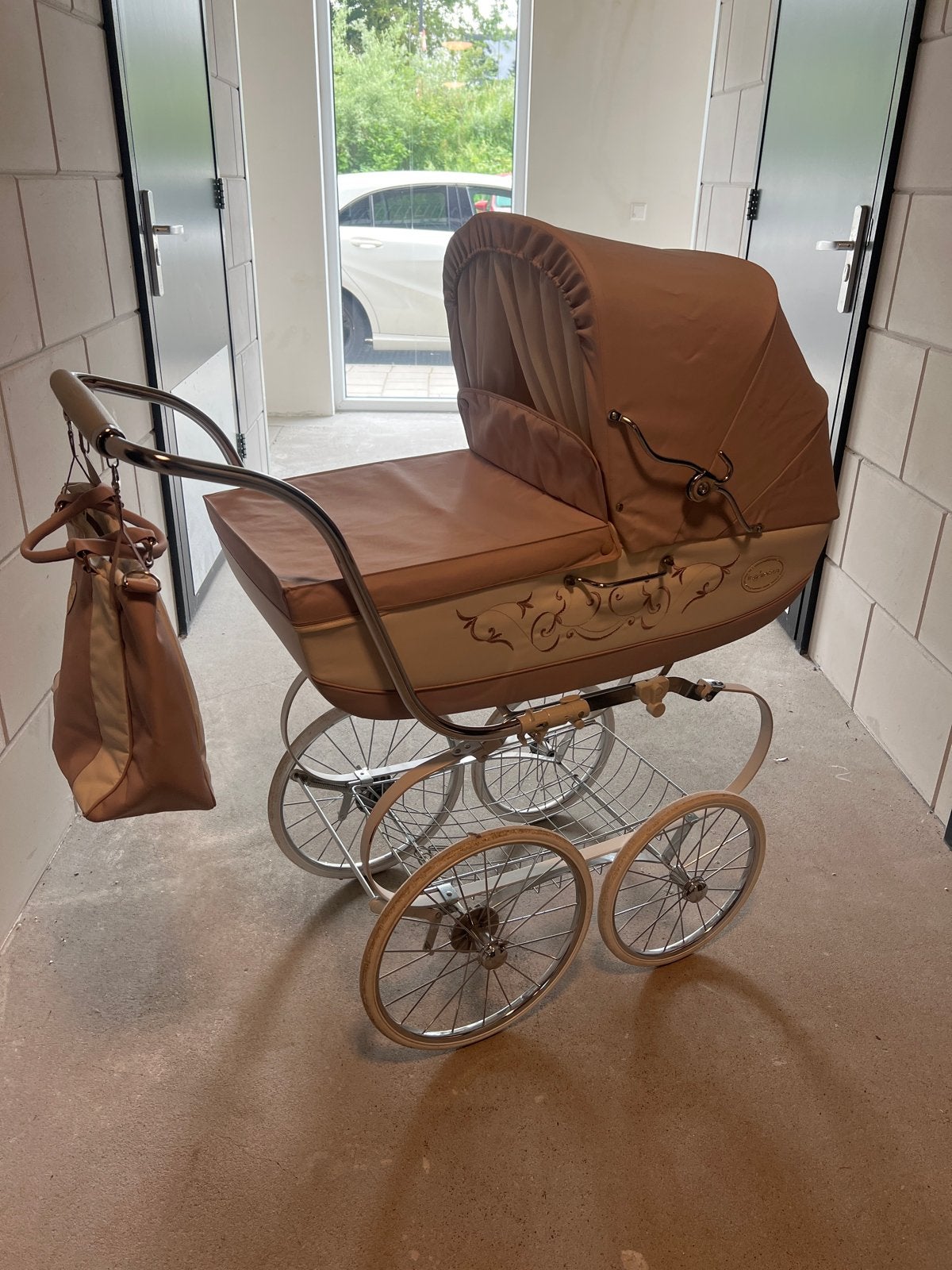 Inglesina Classica Kinderwagen Compleet - Zo goed als nieuw, Zo goed als nieuw, Combiwagen, Met autostoeltje, Ophalen