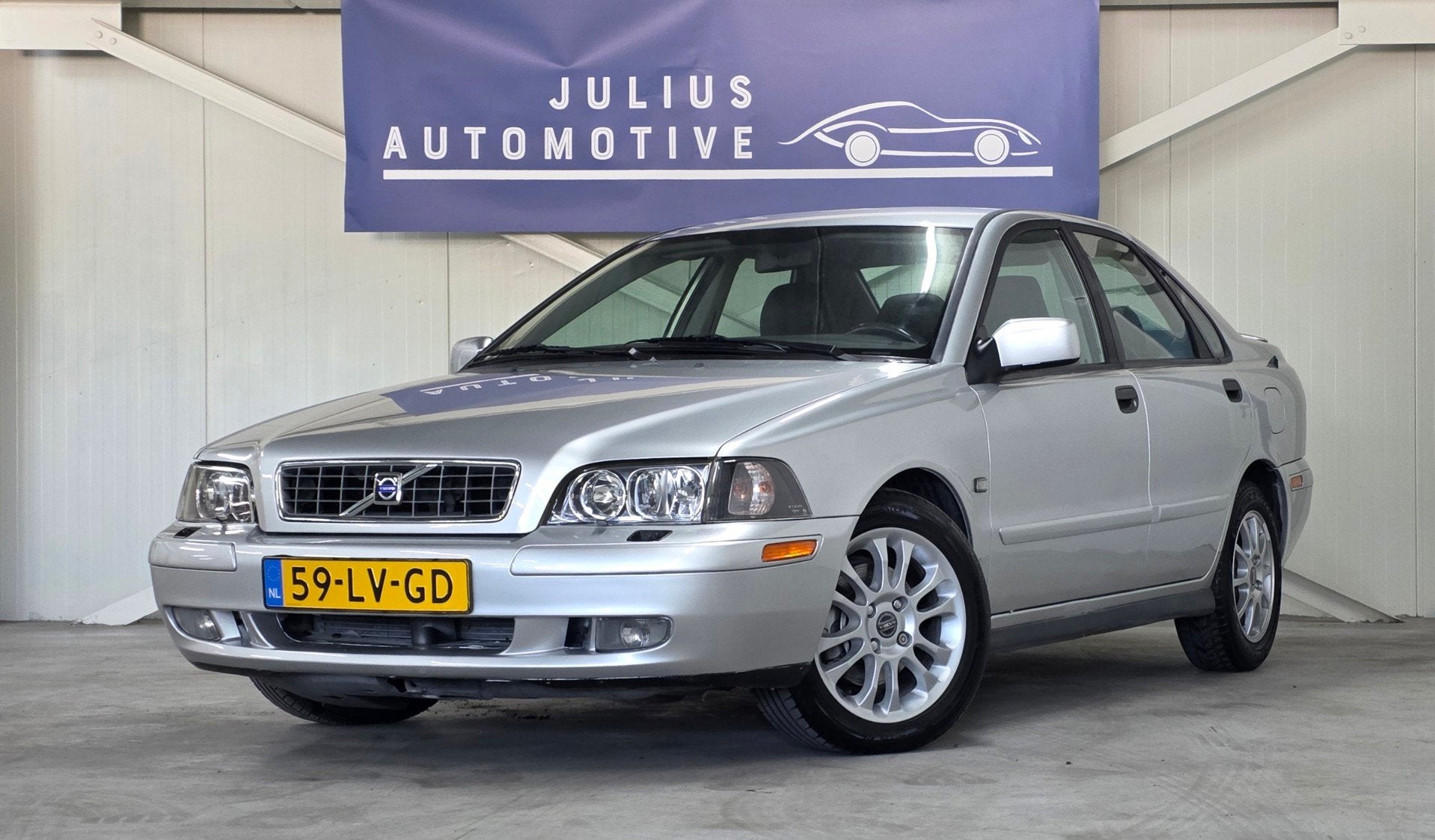 Volvo S40 2.0 Europa Nordic Leer Xenon CruiseControl DSA Net, Voorwielaandrijving, 136 pk, Gebruikt, 4 cilinders