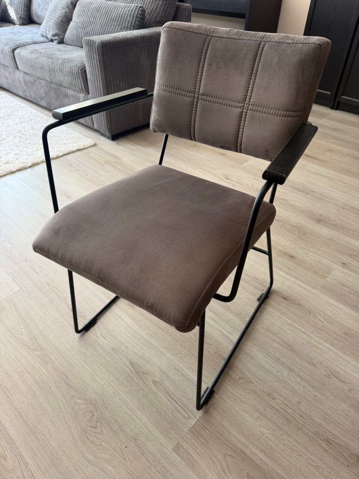 4 eetkamer stoelen en 1 bankje(170cm) Antraciet/Grijs, Ophalen, Gebruikt, Vier, Stof