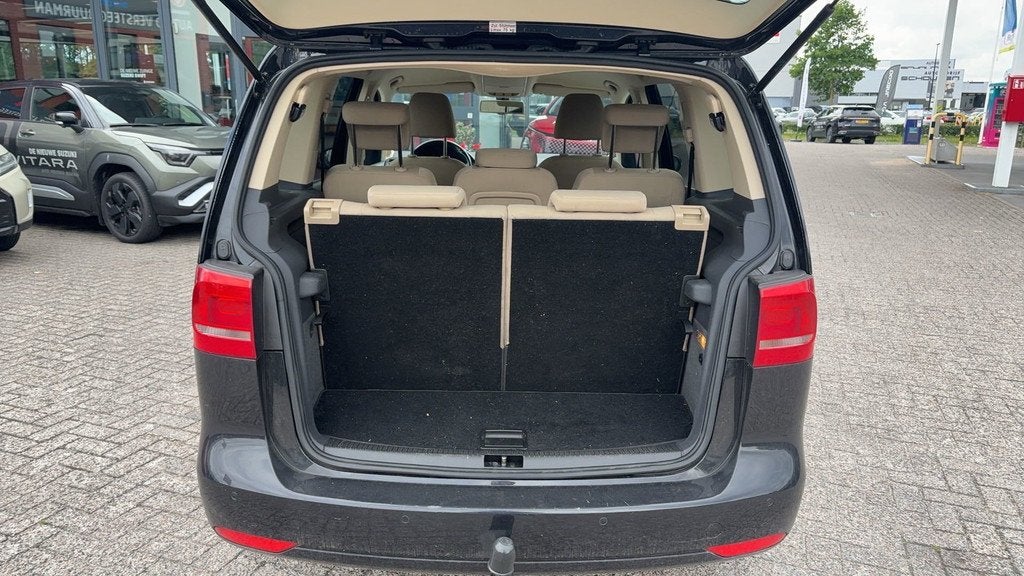 Volkswagen Touran 1.2 TSI 105pk 7-Persoons Clima Navi Trekha, Auto's, Volkswagen, Voorwielaandrijving, Euro 5, Stof, Gebruikt