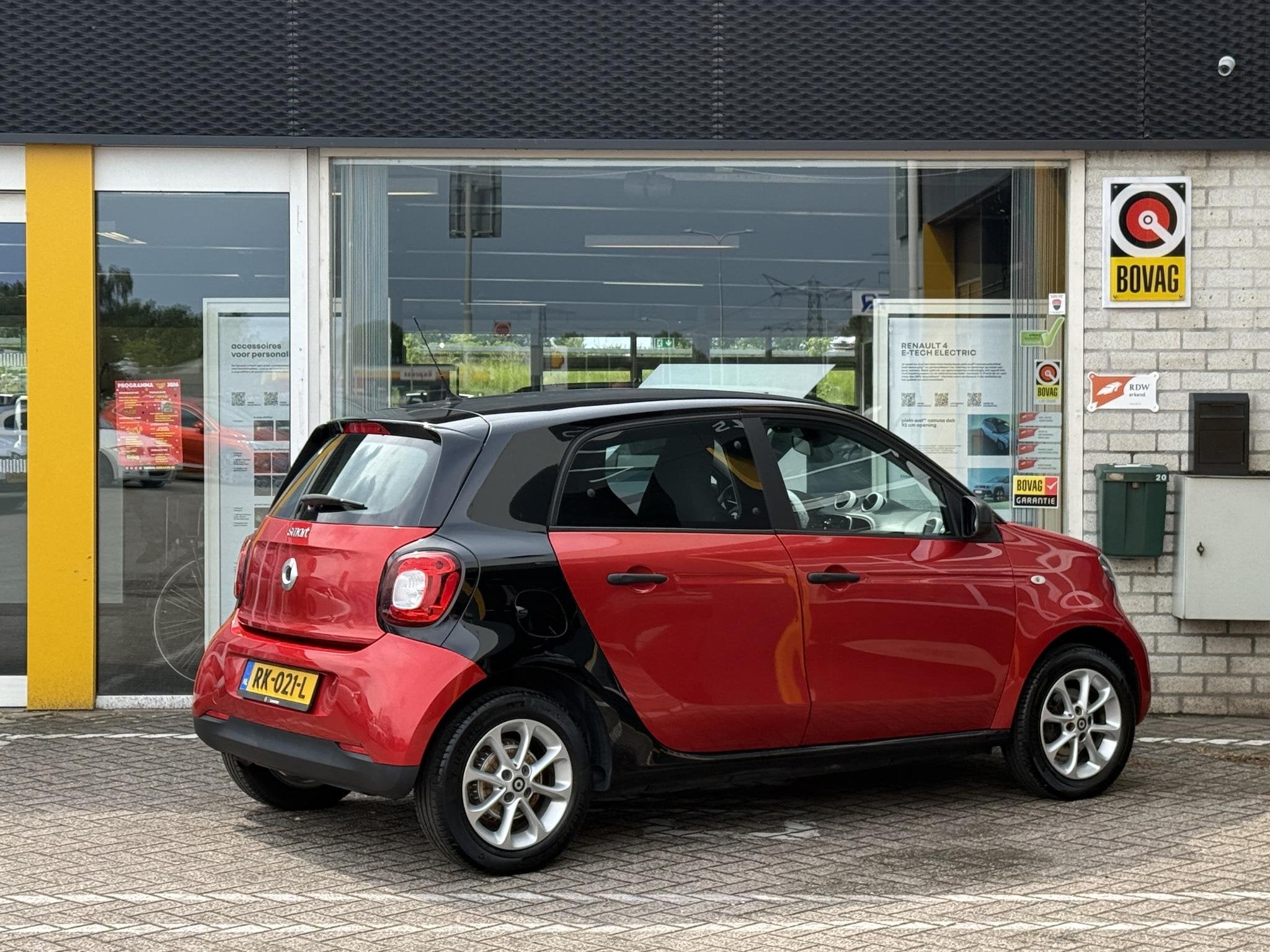 smart forfour 1.0 Pure Automaat | NAP | Cruise Control | Cli, Automaat, Gebruikt, Start-stop-systeem, 4 stoelen