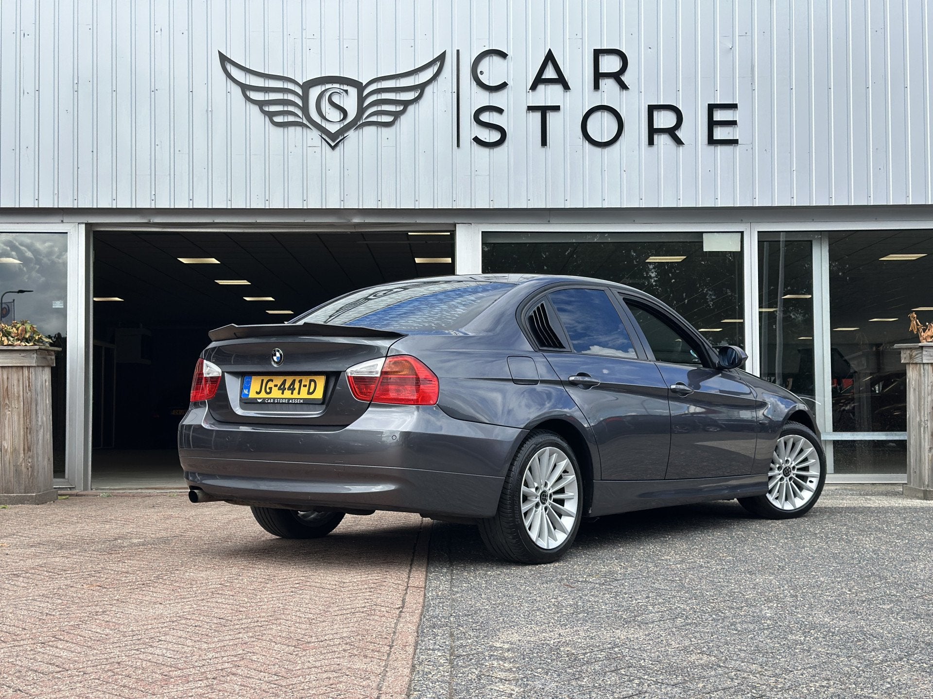 BMW 3 Serie 318i |CRUISE|AIRCO|LM VELGEN 17''|ELK.PAKKET|LEE, Auto's, Achterwielaandrijving, 4 cilinders, 14 km/l, Handgeschakeld