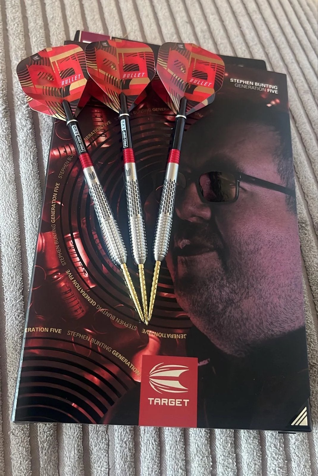 2 dartsets ruilen voor Dirk van Duijvenbode pijlen, Sport en Fitness, Darts, Verzenden, Gebruikt, Pijlen