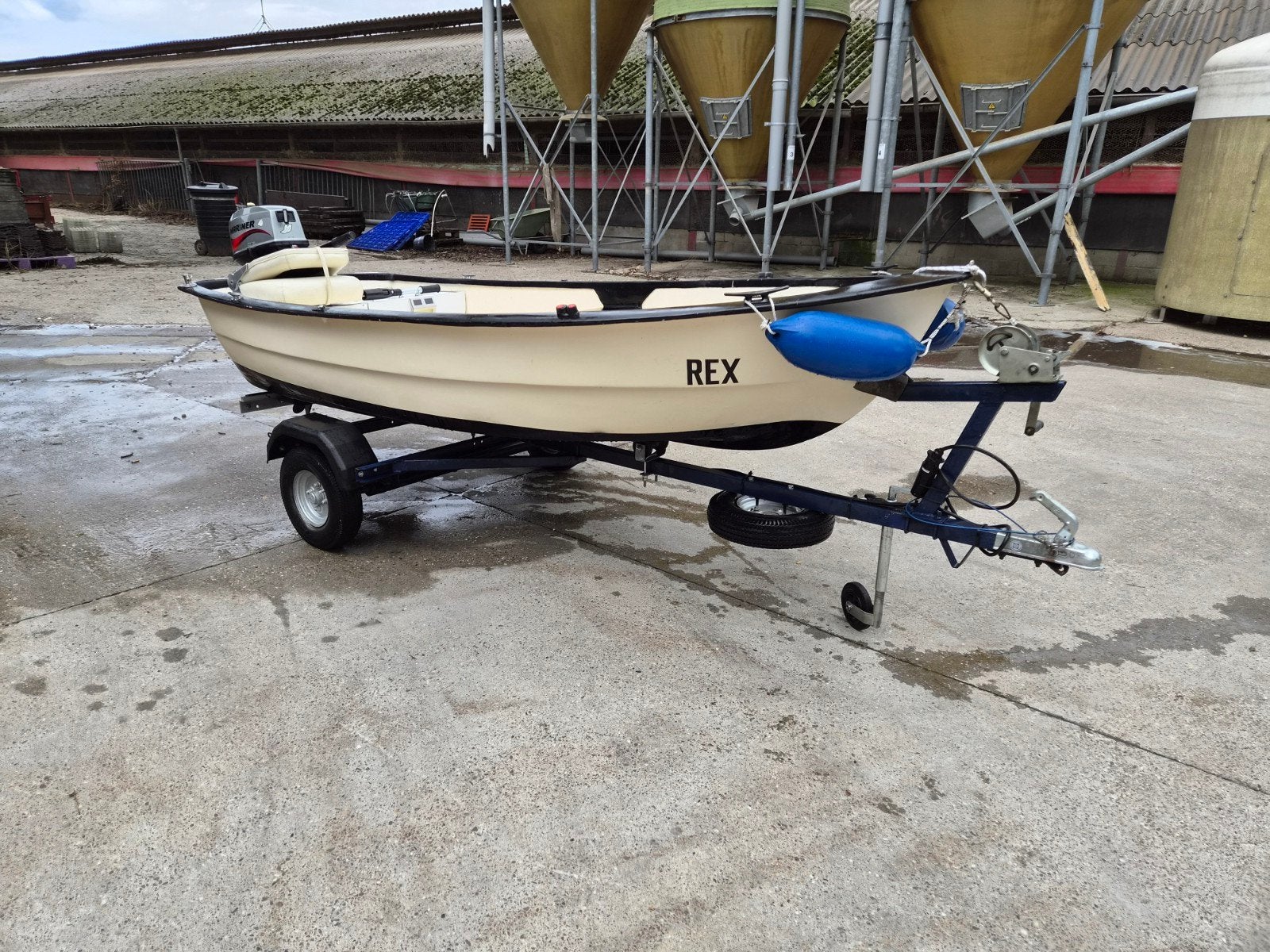 Stabiele polyester boot met Mariner buitenboordmotor, Benzine, Overige merken, Gebruikt, Buitenboordmotor