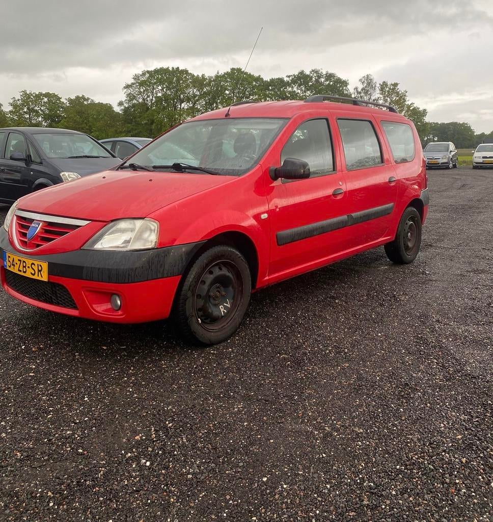 Dacia Logan MCV 1.6 Lauréate, Auto's, Gebruikt, 4 cilinders, 620 kg, 49 €/maand