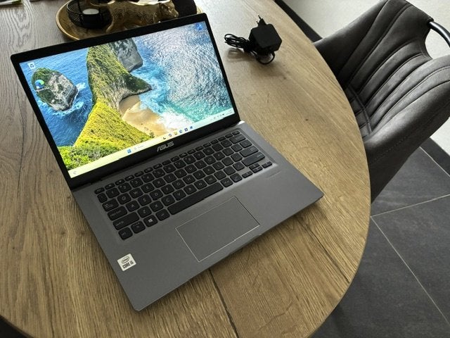 ASUS VivoBook 14 inch laptop  i5, Asus Vivobook, Gebruikt, 2 tot 3 Ghz, 8 GB