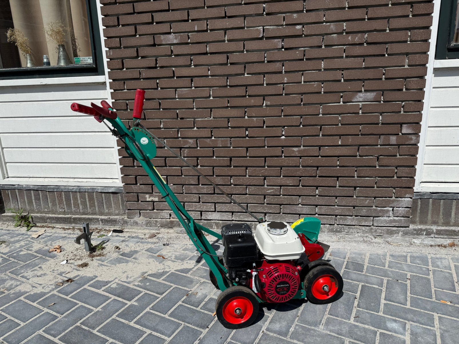 Powertrim 300 H kantensnijder, Tuin en Terras, Hand-tuingereedschap, Ophalen, Onkruidsteker, ., Zo goed als nieuw