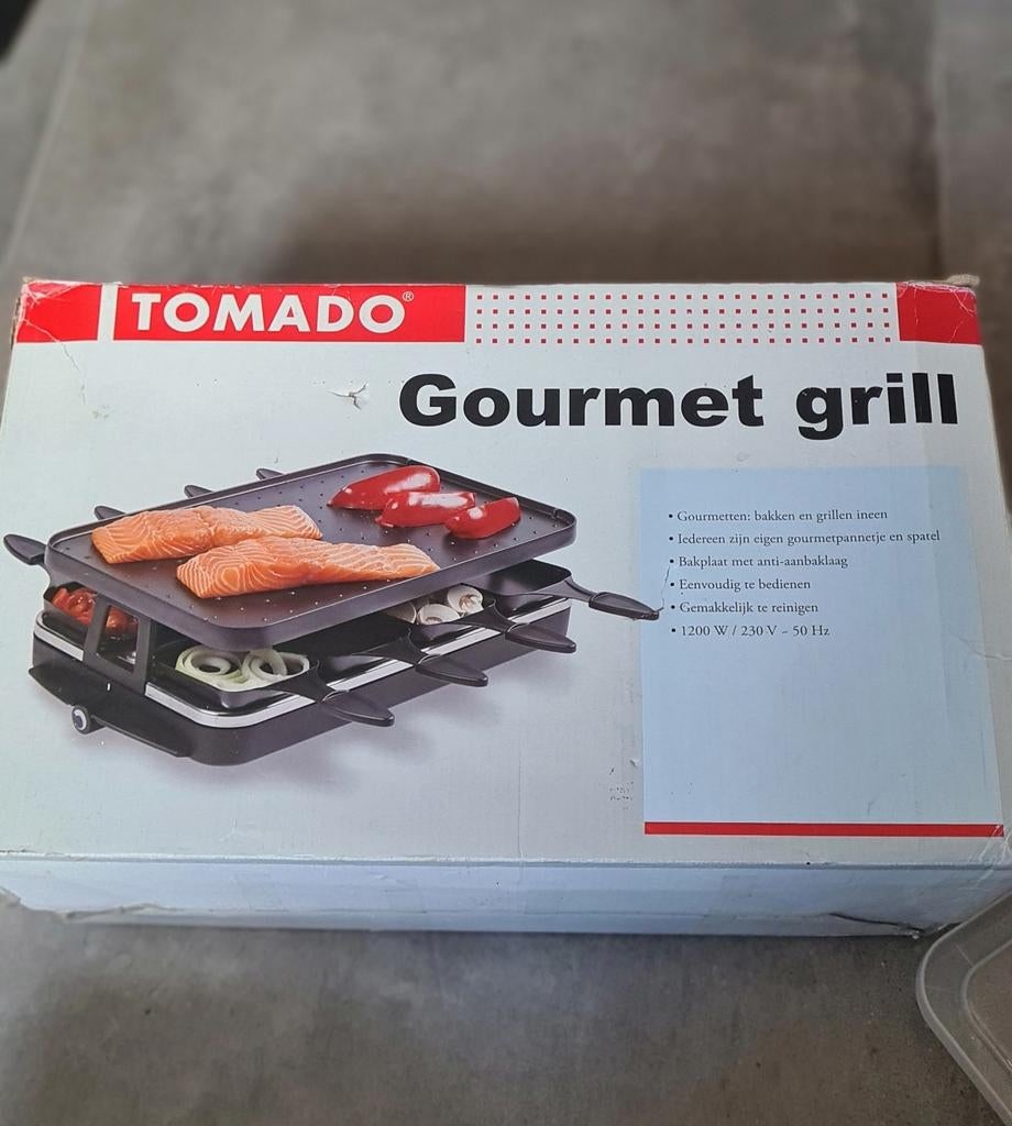Tomado Gourmet Grill - Bakken en Grillen in Eén, Ophalen, Zo goed als nieuw, 4 t/m 7 personen