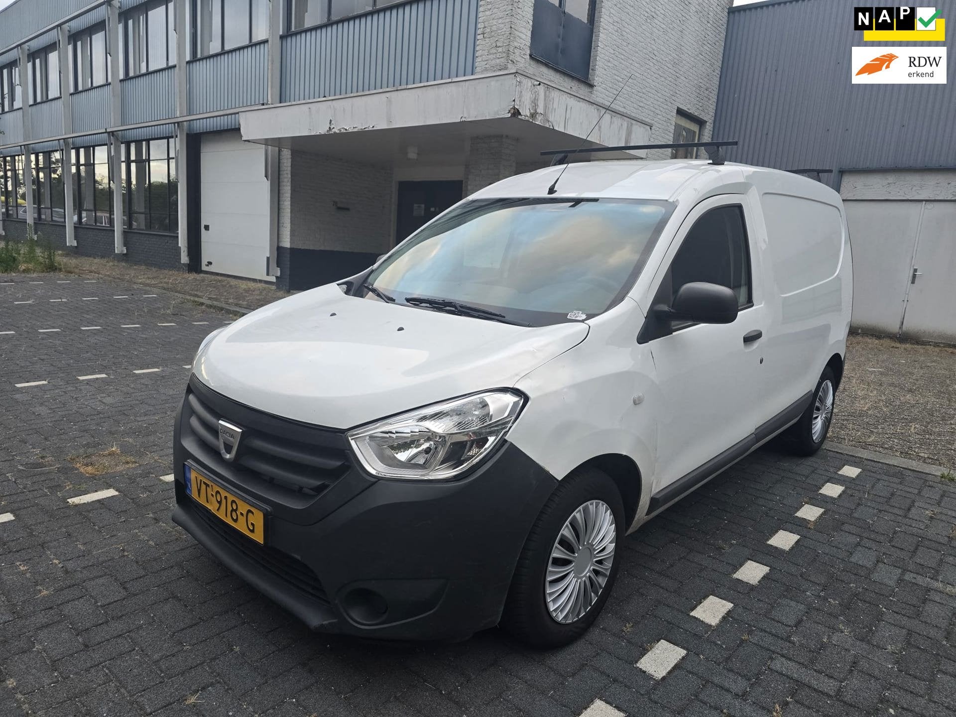 Dacia Dokker 1.5 dCi 75 Ambiance Airco Trekhaak Marge Prijs, Auto's, Euro 5, Stof, Gebruikt, 4 cilinders