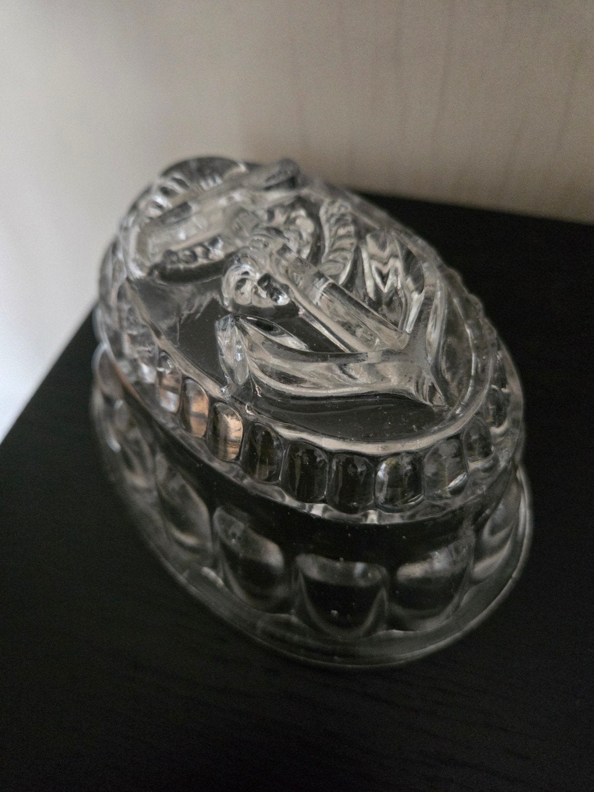 Glazen pudingvorm met anker reliëf - Vintage, Antiek en Kunst, Ophalen of Verzenden