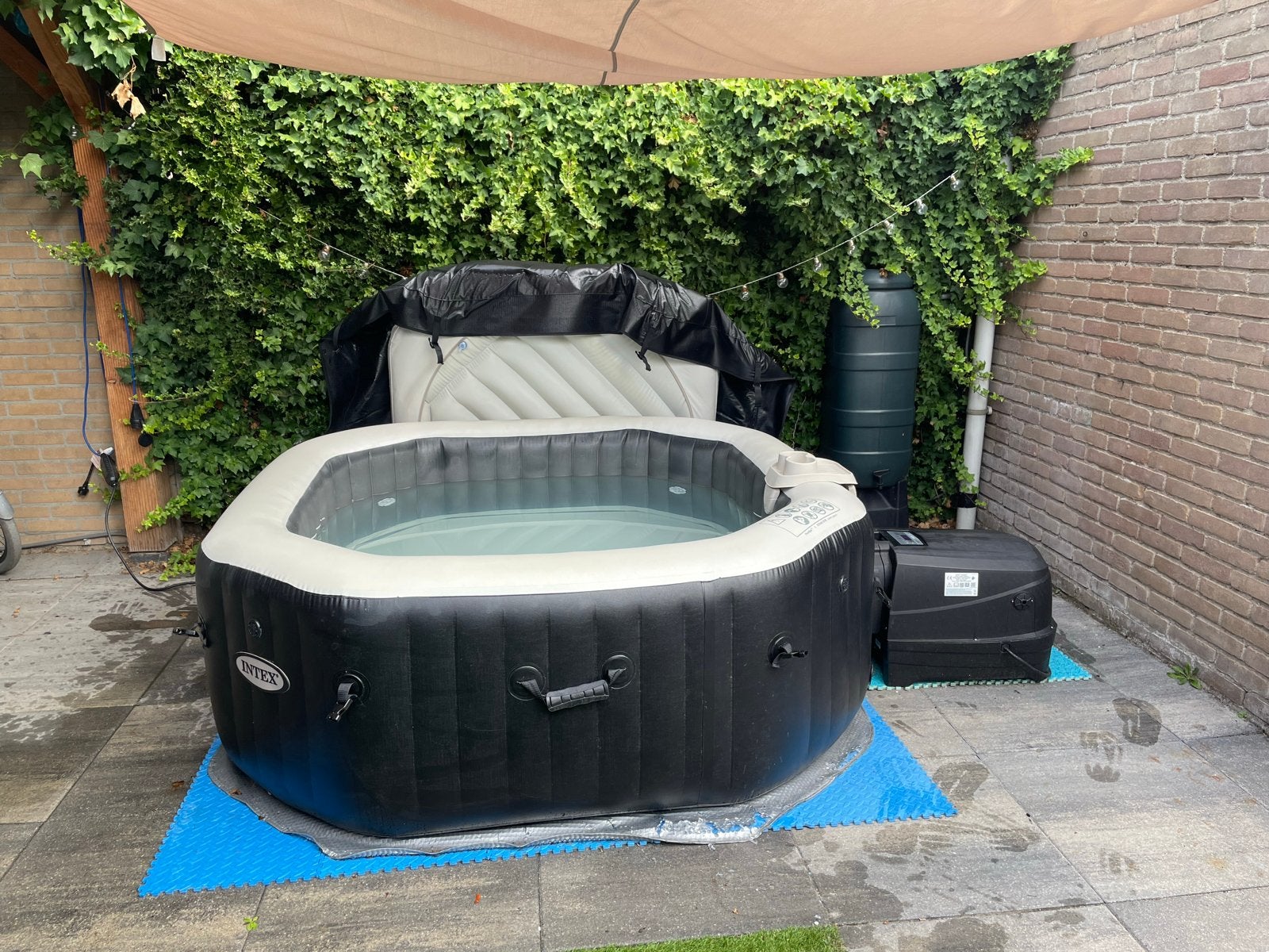 Intex PureSpa 4-persoons opblaasbare jacuzzi, Tuin en Terras, Bubbelbaden en Hottubs, Ophalen, Gebruikt, Opblaasbaar