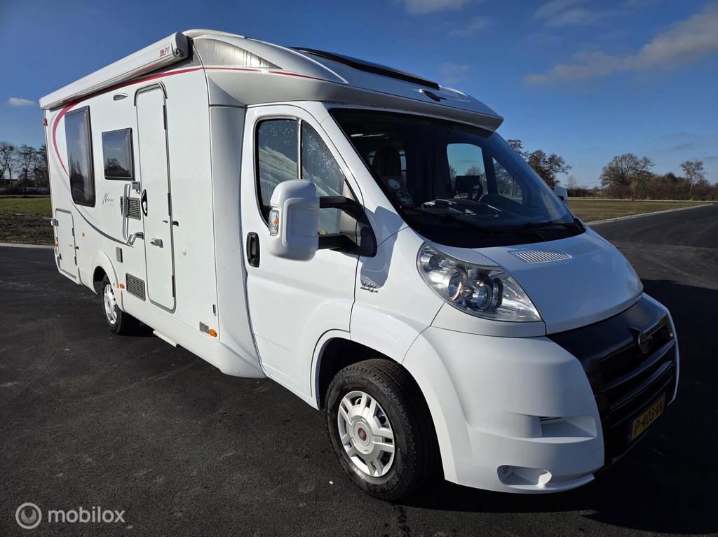 Bürstner Nexxo T687 2010 Queensbed2x airco, Solar, 131pk, Caravans en Kamperen, Campers, Afzuigkap, Luifel, Bedrijf, Bürstner
