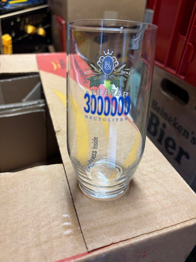 Bavaria dubbeldruk glas 3000000 hectoliter, Ophalen, Zo goed als nieuw, Glas of Glazen, Bavaria