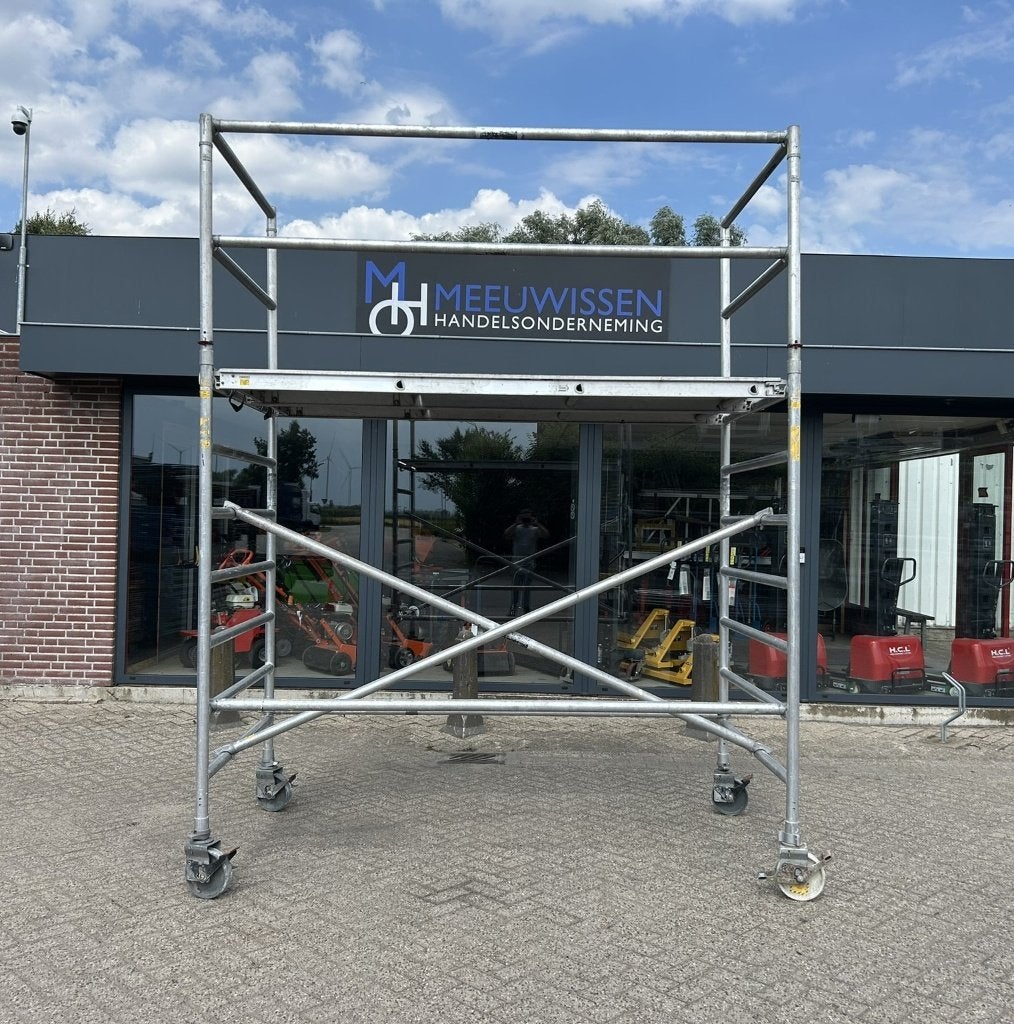 Altrex rolsteiger 135x245 4.2M werkhoogte gebruikt, Ophalen, Gebruikt, Rolsteiger of Kamersteiger, 2 tot 5 meter