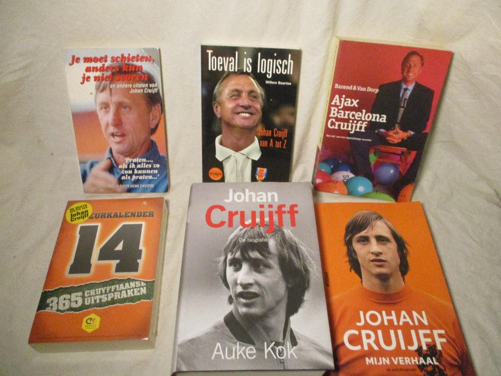 setje boeken Johan Cruijff, Verzamelen, Sportartikelen en Voetbal, Ophalen of Verzenden, Zo goed als nieuw, Ajax, Boek of Tijdschrift